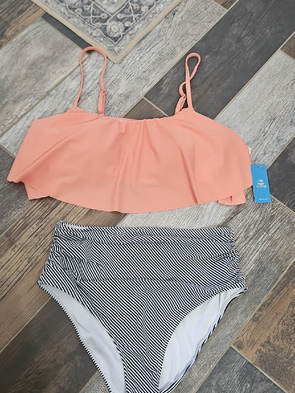 Peach Ruffle Bandeau Bikini Top with Straps- Cupshe